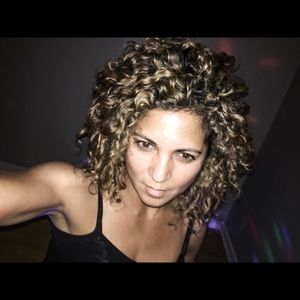 Meet your Posher, Raquel